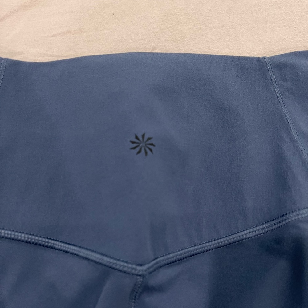 Athleta 7/8 Salutation Stash Tight with Pockets